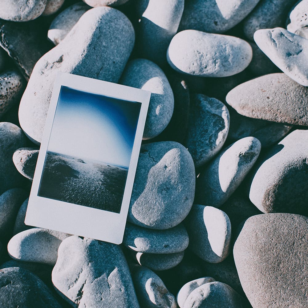 Polaroid-Photo on Rocks